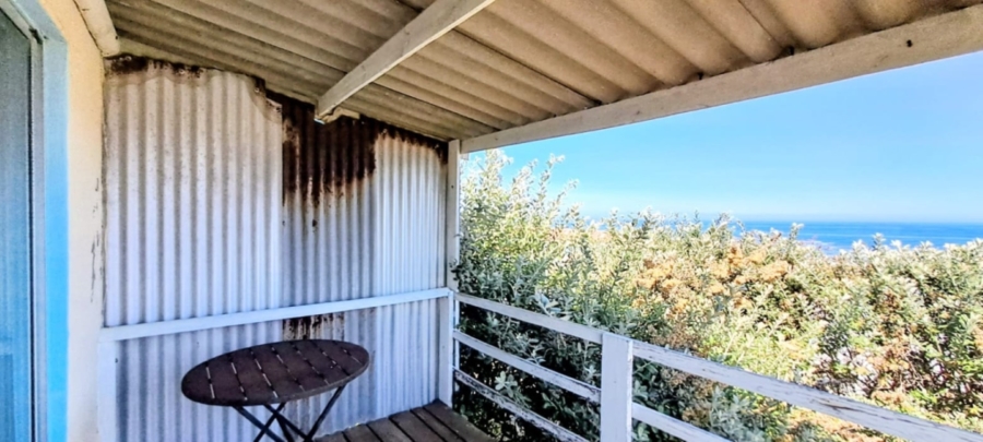 4 Bedroom Property for Sale in Perlemoenbaai Western Cape